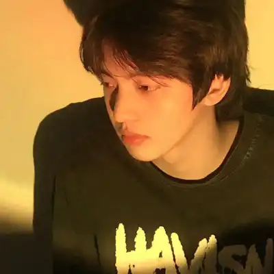 苍傲玉